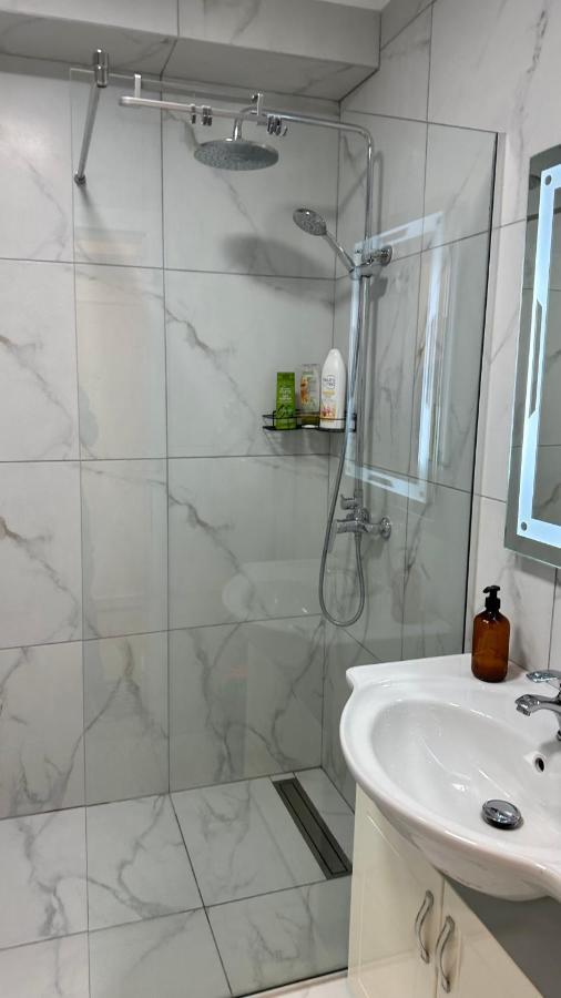 Johana Blloku Apartment In Amazing Location! 티라나 외부 사진